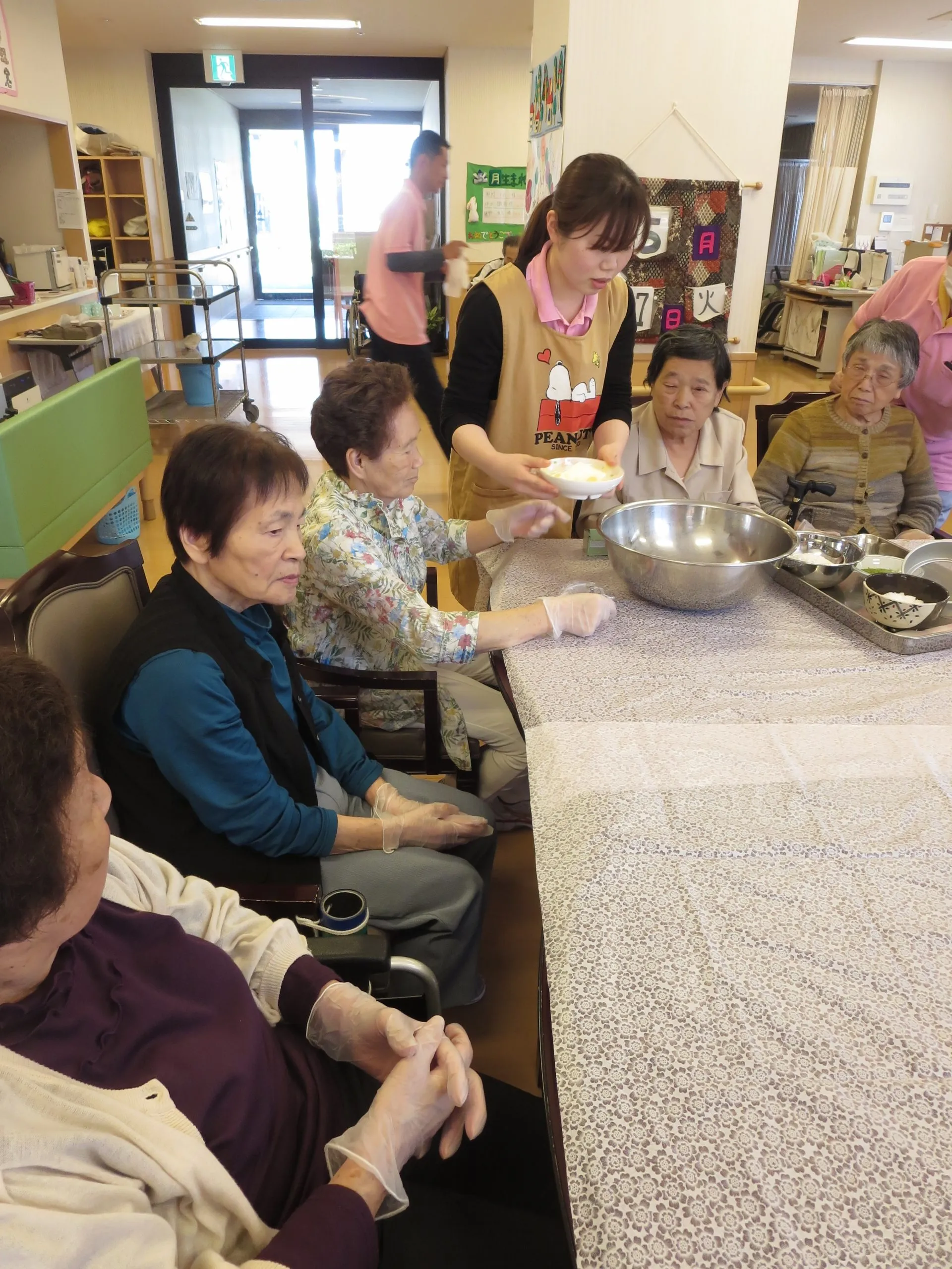 デイサービスのお菓子作り（管理栄養士さんの日）