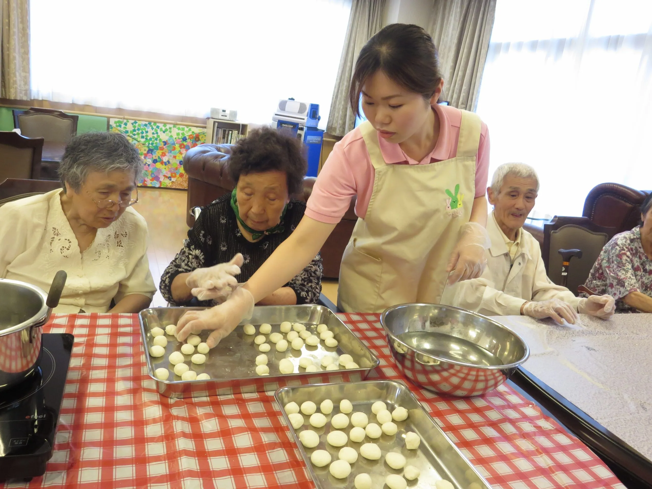 デイサービスでの管理栄養士さんのお菓子作りヽ(^。^)ノ